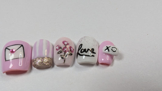 Sweet Love Press-On Nail Set